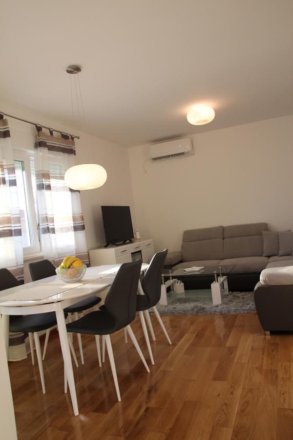 Apartment Mario Podstrana Exterior foto